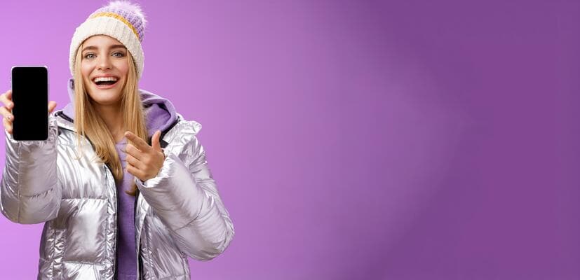 Effortless Glamour: Effortlessly chic, with flowing silhouettes, luxurious fabrics, and understated accessories for a touch of glamour.